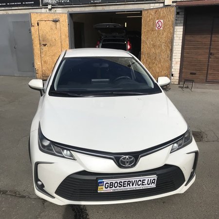 Toyota Corolla White