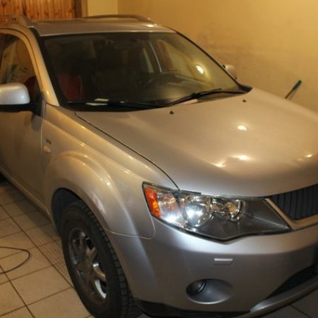  Mitsubishi Outlander XL