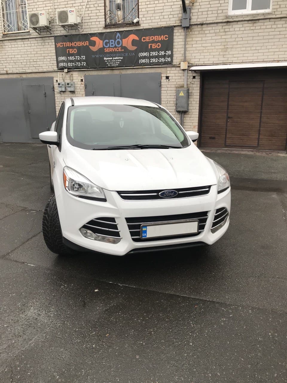 Ford Escape White