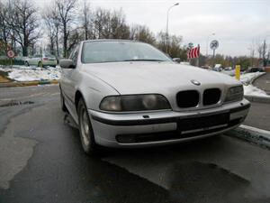 BMW 525